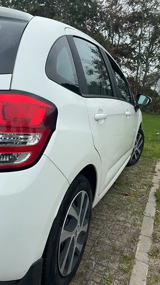 Citroen C3 2012 photo 3