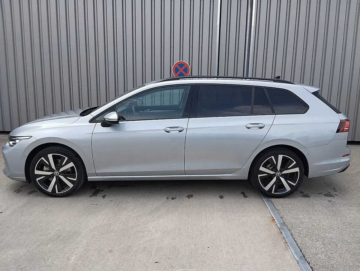 Volkswagen Golf 2026 photo 2