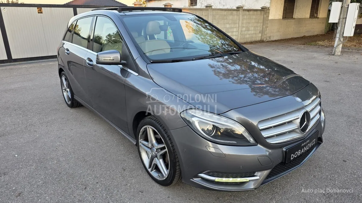 Mercedes-Benz B 180 2015 photo 3