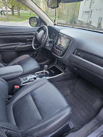 Mitsubishi Outlander 2017 photo 3