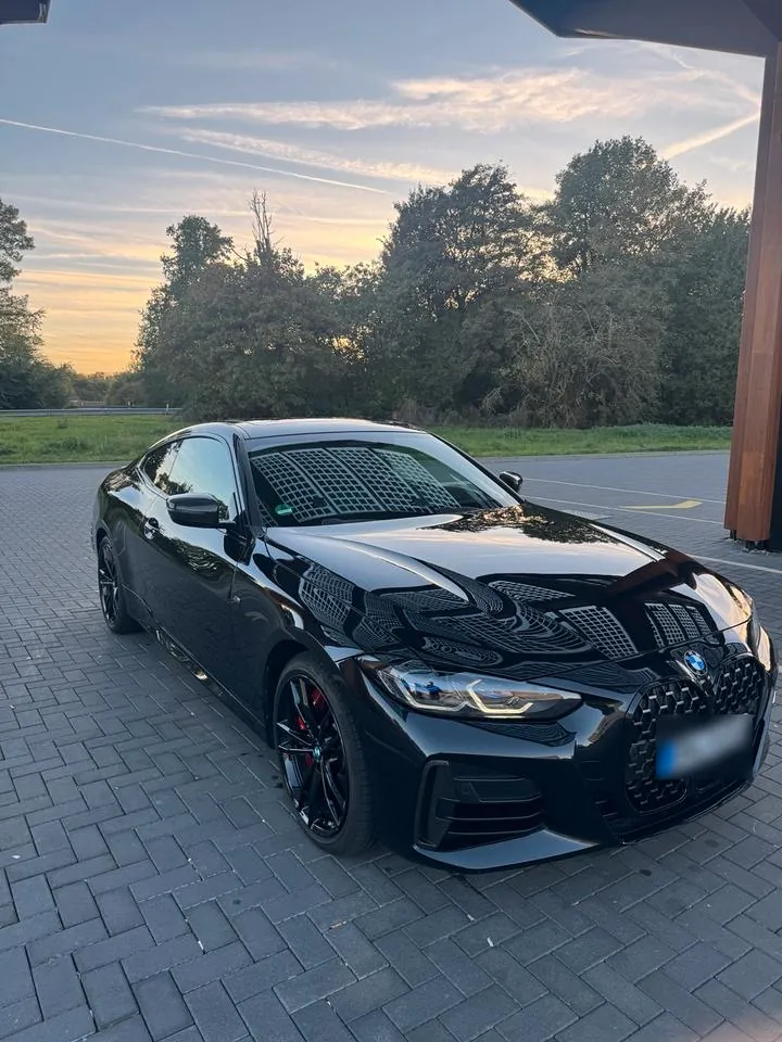 BMW M440I