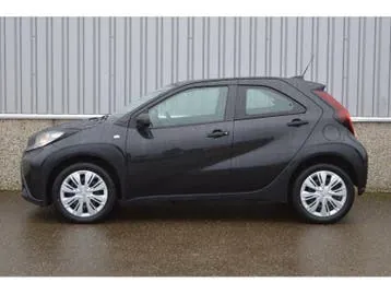 Toyota Aygo 2025 photo 2