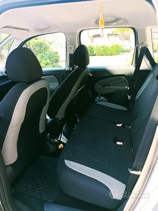 Citroen C3 Picasso 2009 photo 5