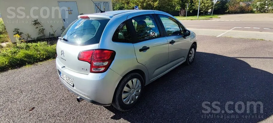 Citroen C3 2011 photo 4