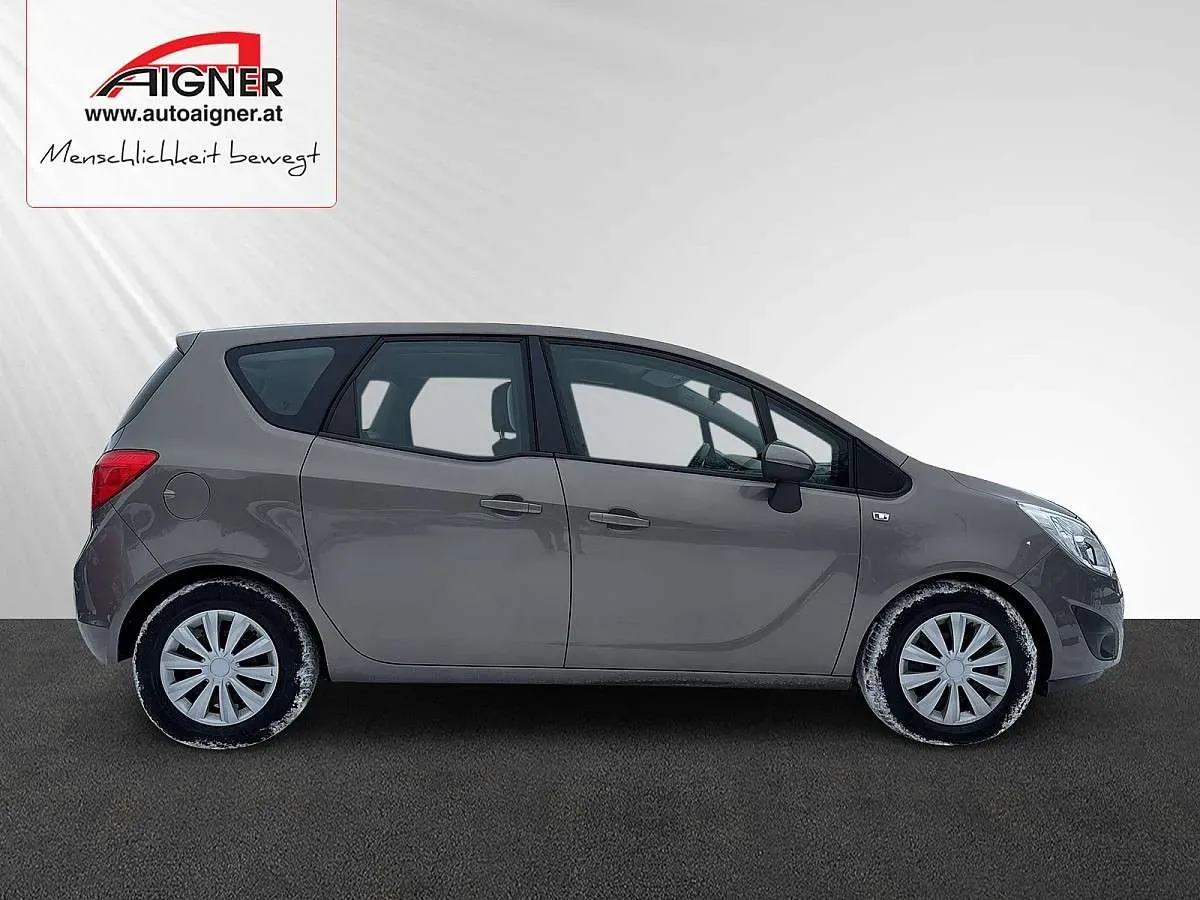Opel Meriva 2012 photo 2