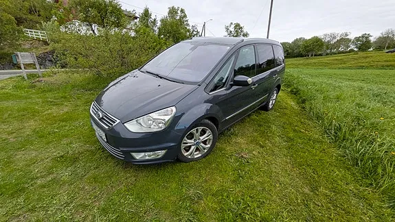 Ford Galaxy 2013 photo 3