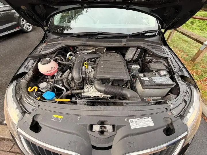 Skoda Rapid Spaceback 2018 photo 3