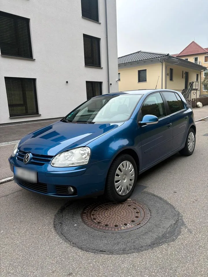Volkswagen Golf V