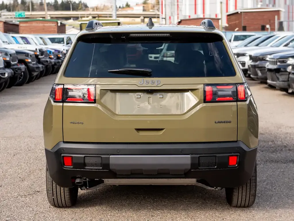 Jeep Cherokee 2026 photo 4