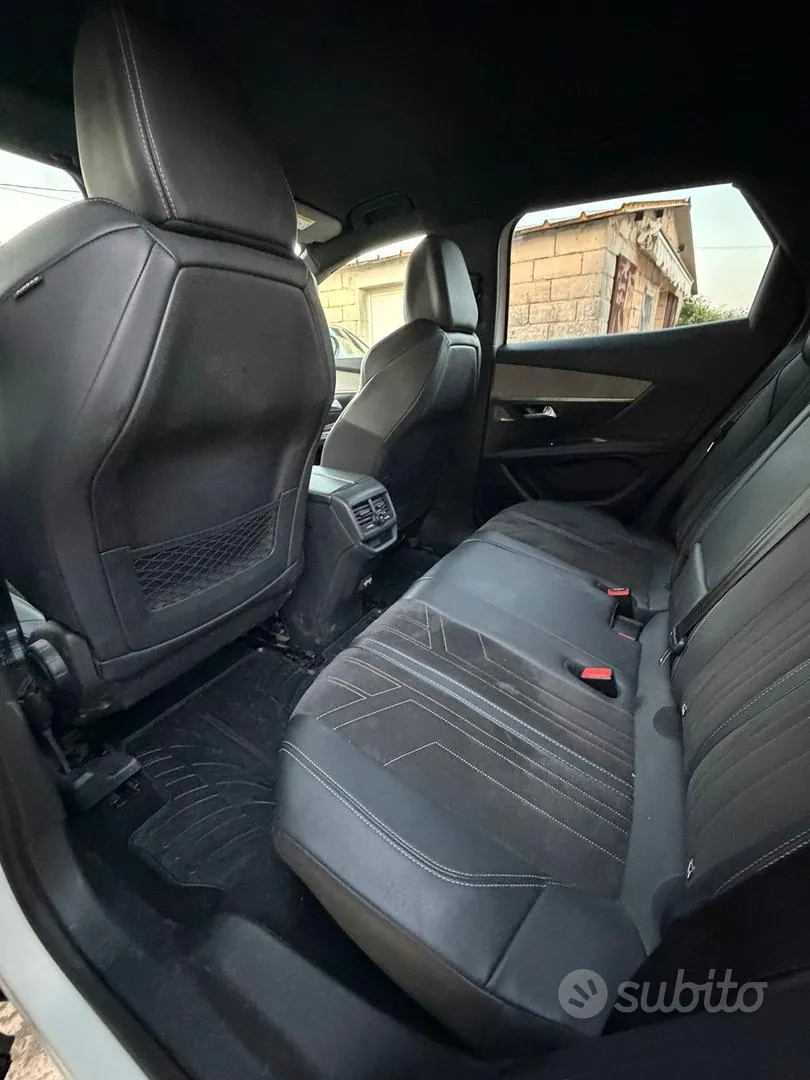 Peugeot 3008 2022 photo 5