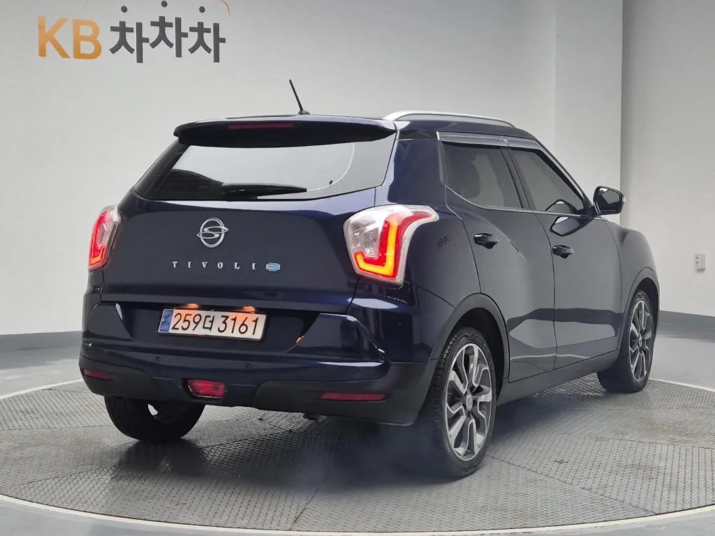 KG Mobility Tivoli 2016 photo 3
