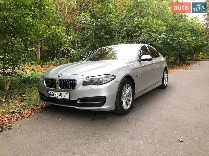 BMW 5 Series 2014 photo 2