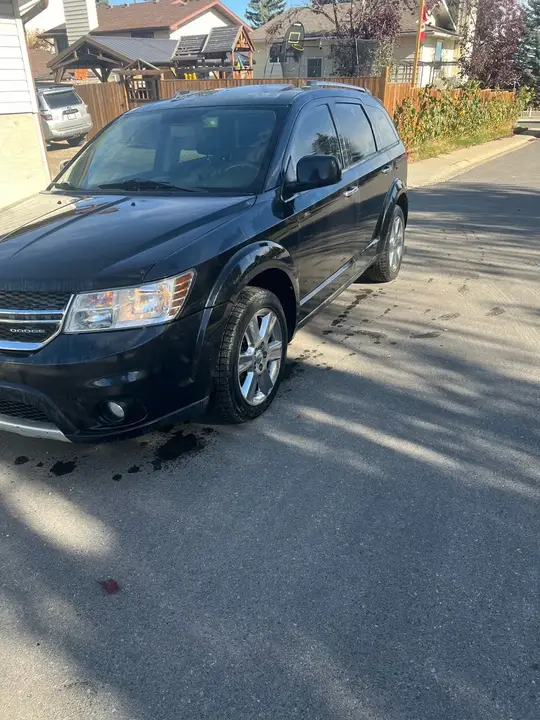 Dodge Journey 2011 photo 2