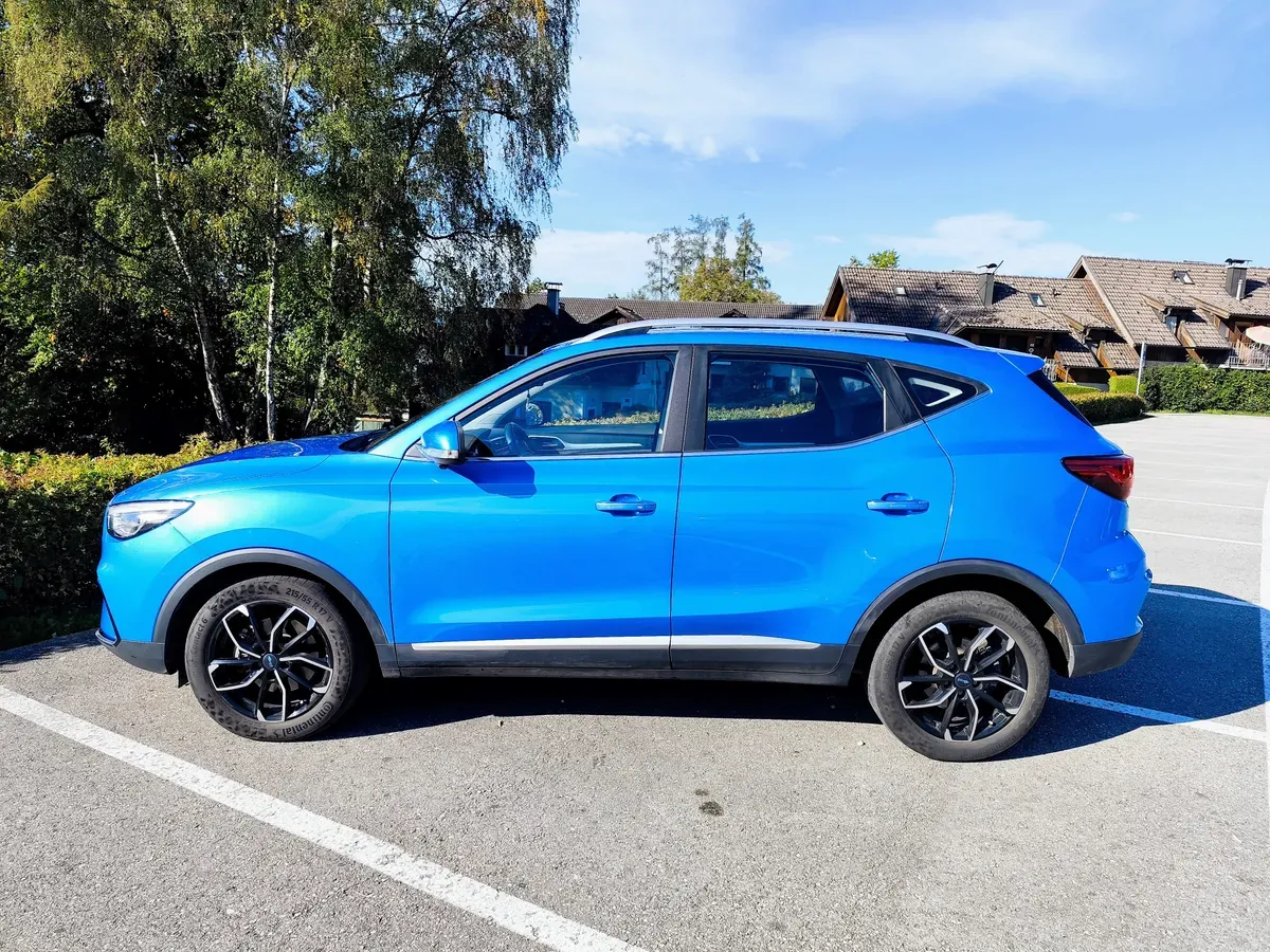 MG Zs Ev 2022 photo 3