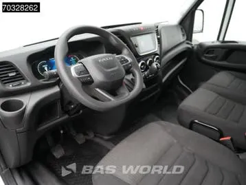 Iveco Daily 2024 photo 3