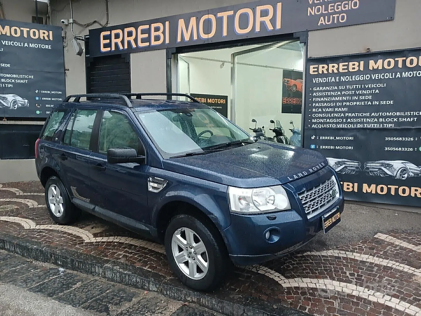Land Rover Freelander 2010 photo 4