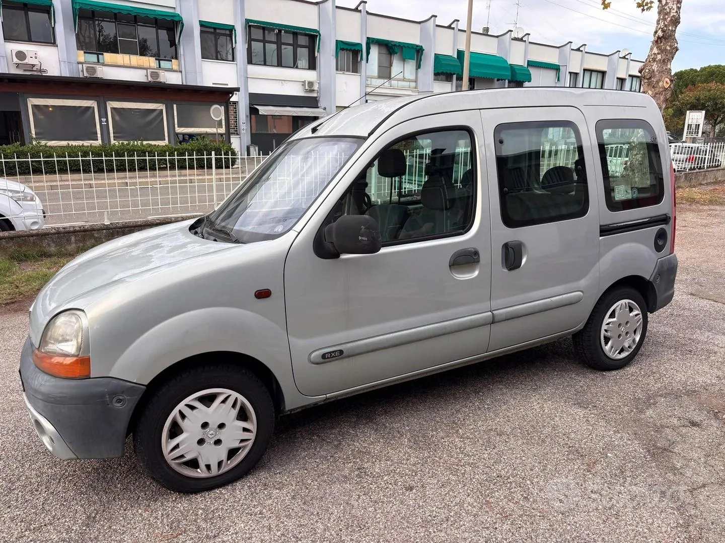 Renault Kangoo 2001 photo 2