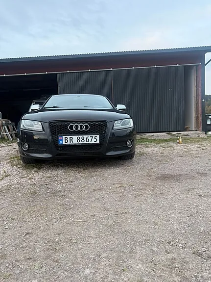 Audi A5 2010 photo 2