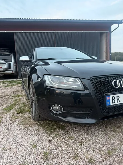 Audi A5 2010 photo 4