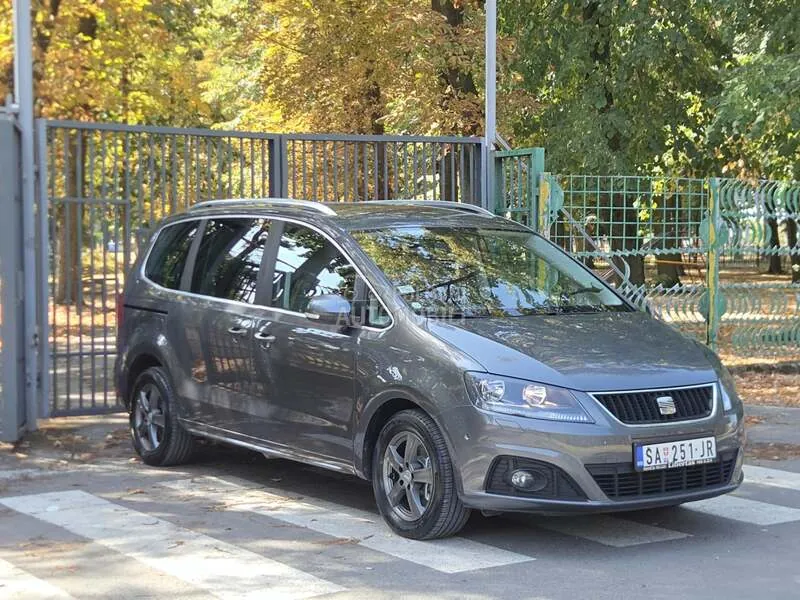 Seat Alhambra 2010 photo 2