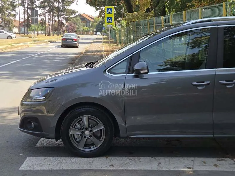 Seat Alhambra 2010 photo 4