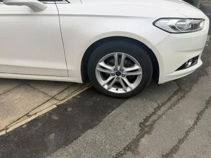 Ford Mondeo 2015 photo 5