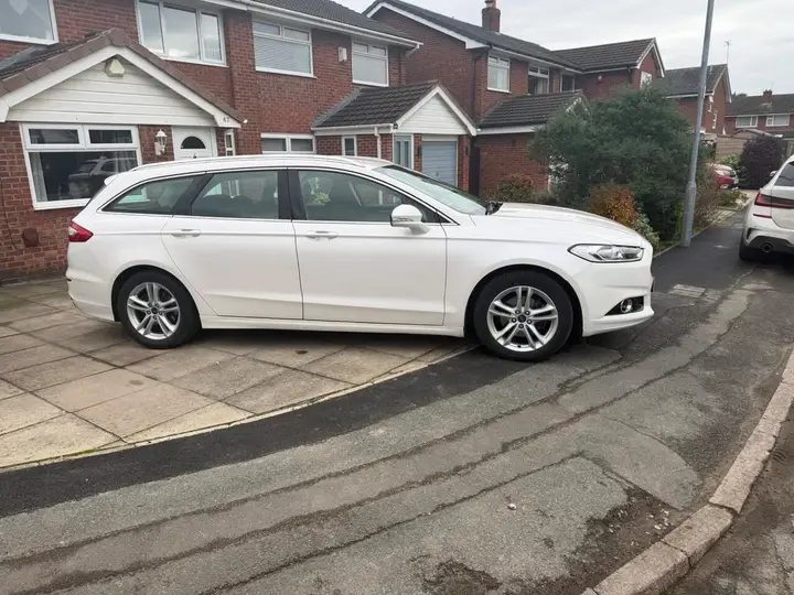 Ford Mondeo 2015 photo 2