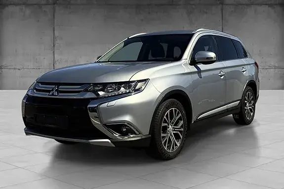 Mitsubishi Outlander 2016 photo 2