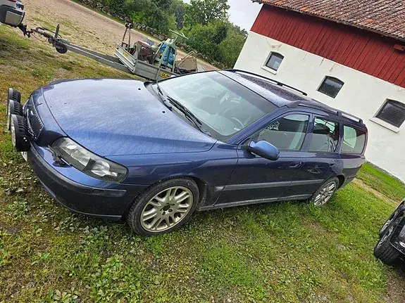Volvo V70 2003 photo 2