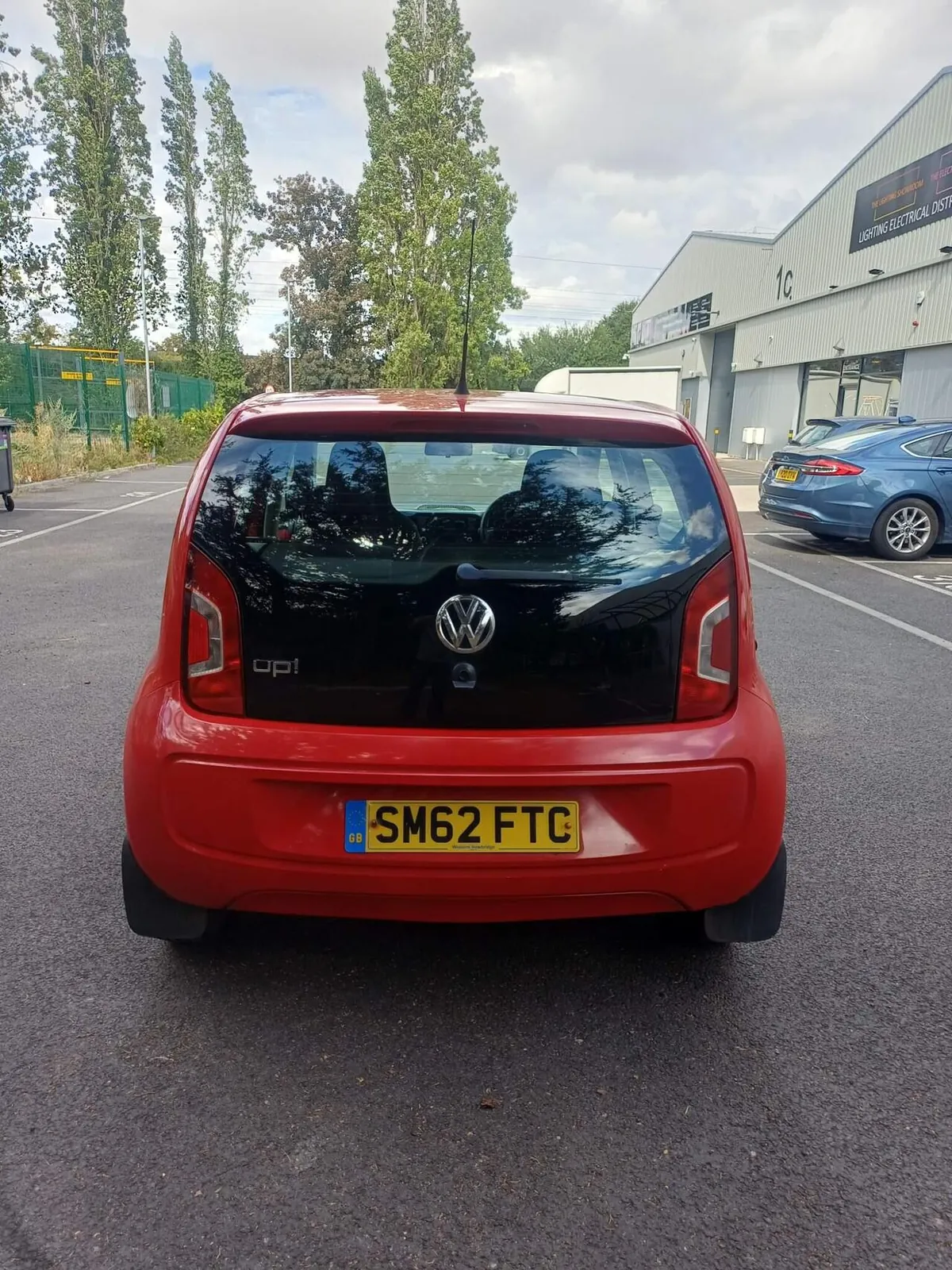 Volkswagen Up 2012 photo 4