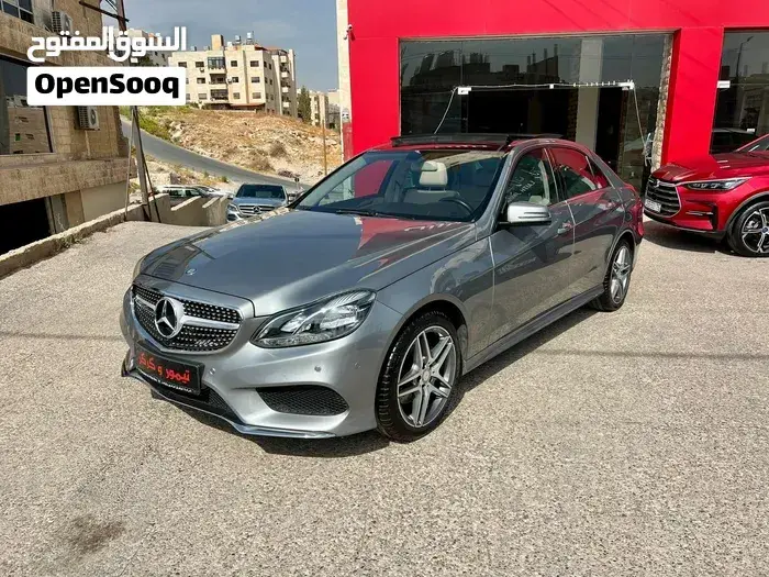 Mercedes-Benz E 200