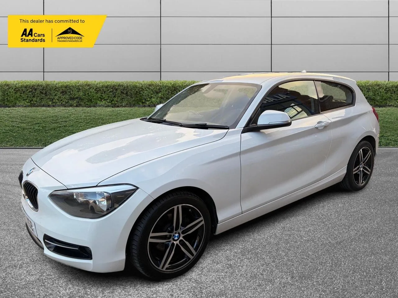 BMW 1 Series 2015 photo 3