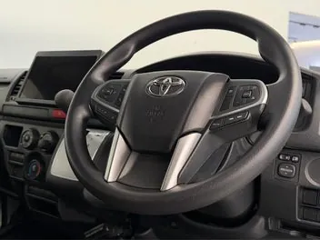 Toyota Hiace 2026 photo 3