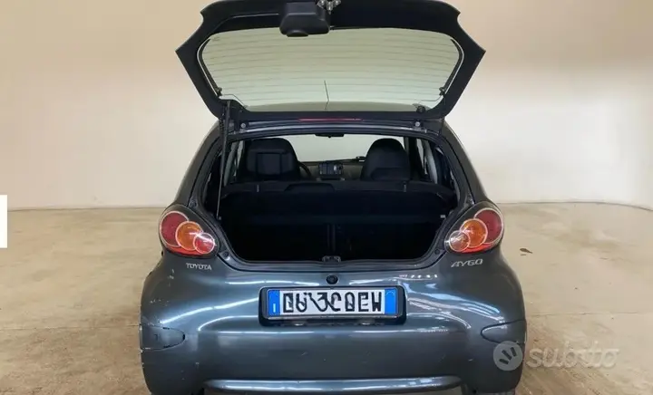 Toyota Aygo 2011 photo 3