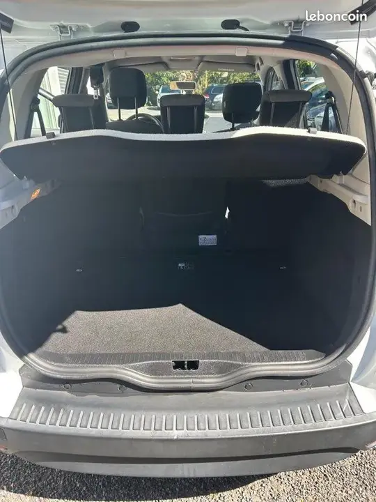 Renault Scenic 2015 photo 5
