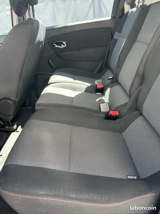 Renault Scenic 2015 photo 4