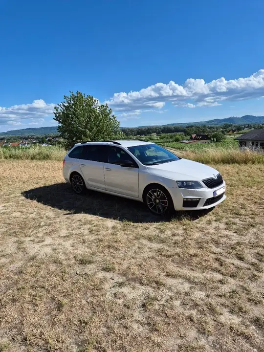 Skoda Octavia 2014 photo 3