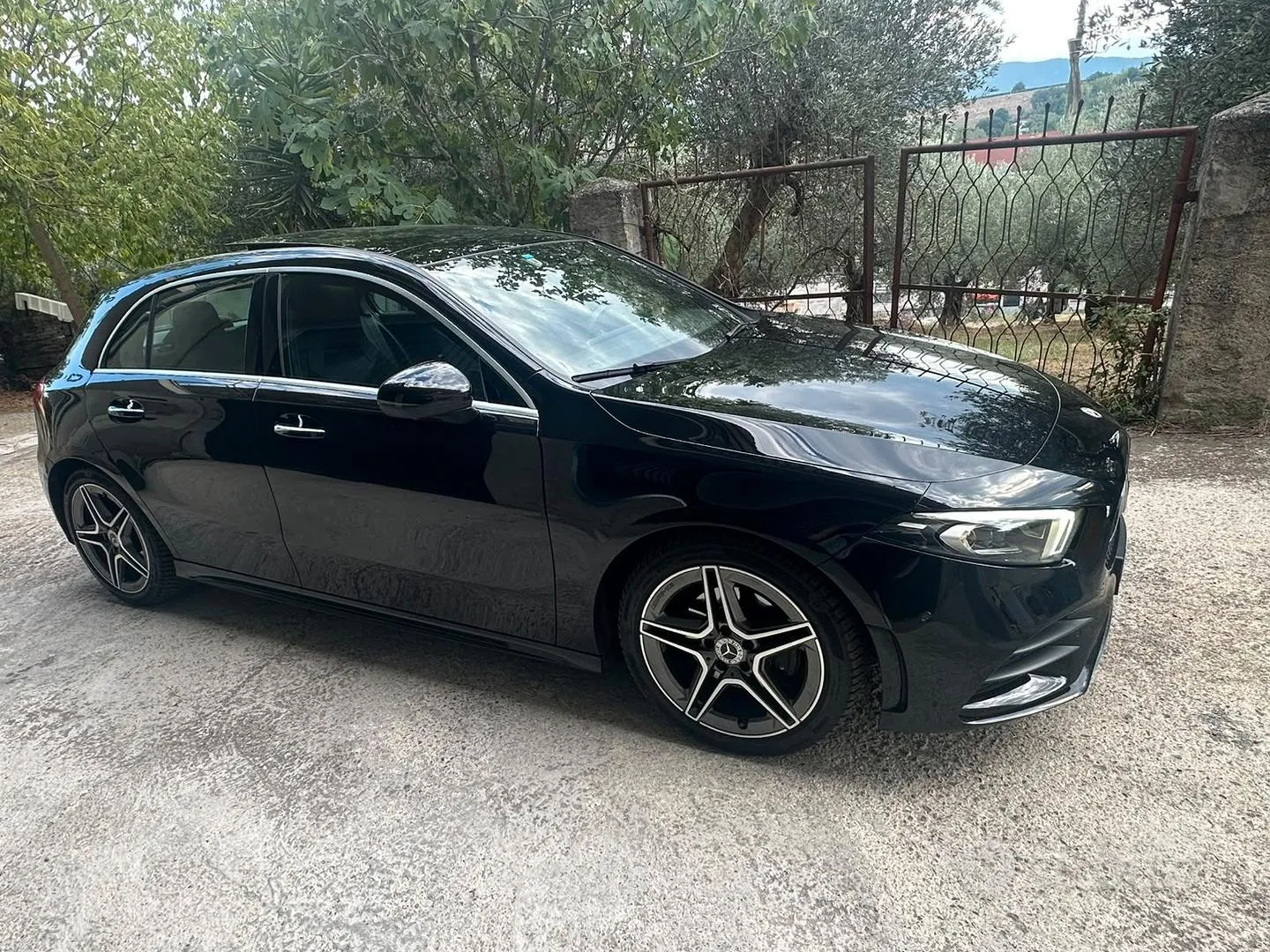Mercedes-Benz A200D 2020 photo 3