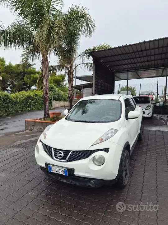 Nissan Juke 2011 photo 2