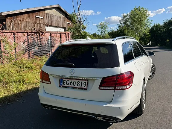 Mercedes-Benz E220 2014 photo 4