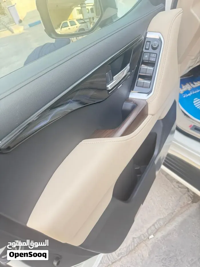 Toyota Land Cruiser 2025 photo 2