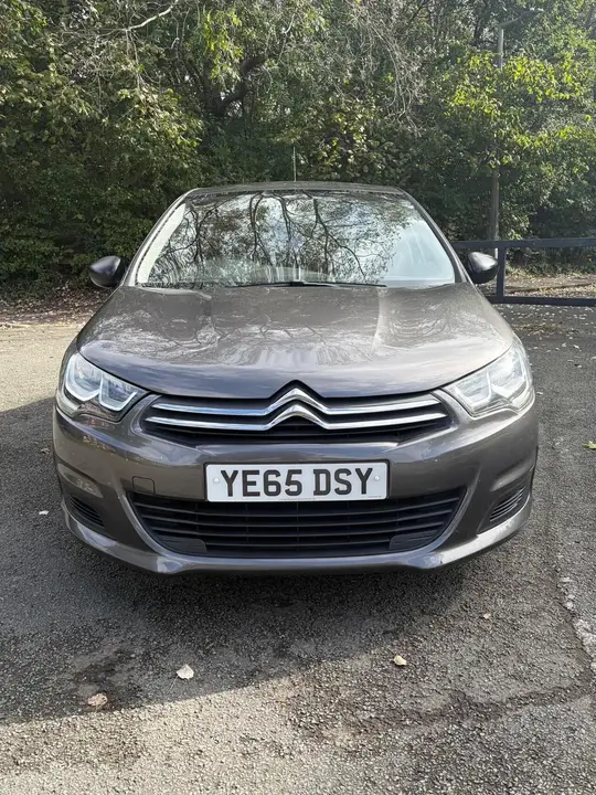 Citroen C4 2015 photo 2