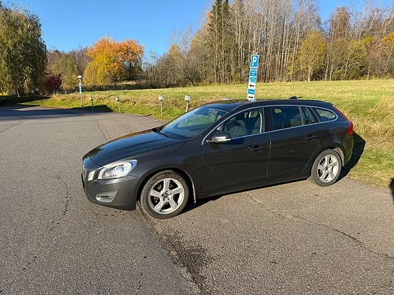 Volvo V60 2012 photo 3