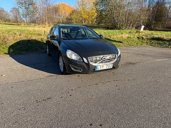 Volvo V60 2012 photo 4