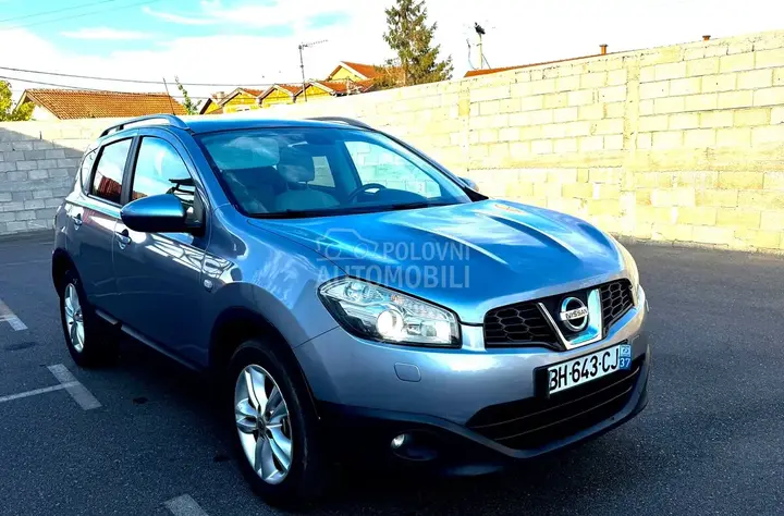 Nissan Qashqai 2010 photo 3