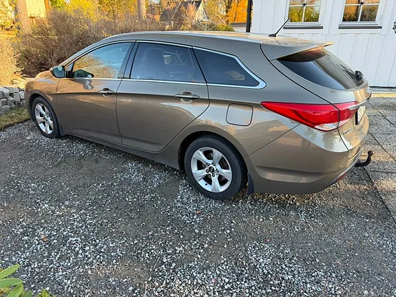 Hyundai I40 2012 photo 2