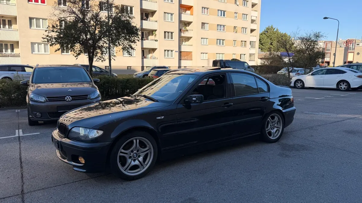 BMW 3 Series 2002 photo 2