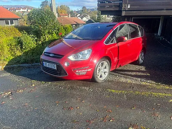 Ford S-Max 2012 photo 4