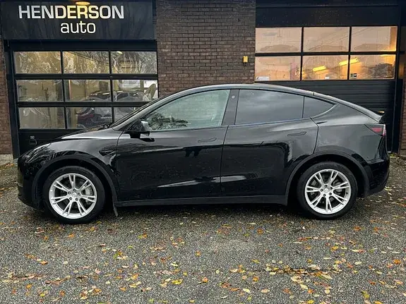 Tesla Model Y 2023 photo 3