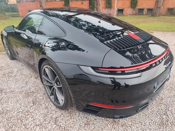 Porsche 911 Carrera 2022 photo 5